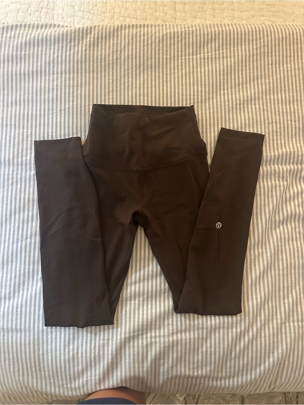 Lululemon wunder train high rise tight 25" - Picture 3 of 6